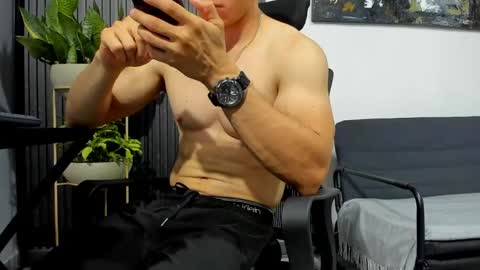 Snapshot of juliansexxx16 chatting on 05.05.26 Julian online show from 05.05.26
