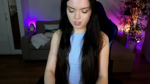 Snapshot of juliaortega_ chatting on 04.29.26 Julia online show from 04.29.26