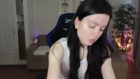 Snapshot of juliaortega_ chatting on 05.27.26 Julia online show from 05.27.26