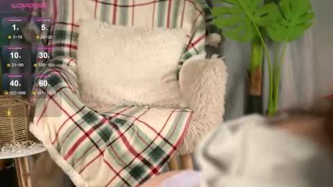 Snapshot of juliarichard chatting on 02.25.26 Julie online show from 02.25.26