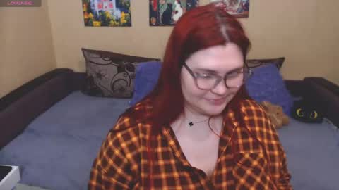 Snapshot of juliasane_ chatting on 04.18.26 Jul online show from 04.18.26