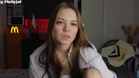 julidropp online show from 10.22.25