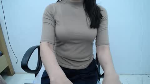 julie9x online show from 11.30.25