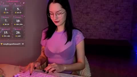 Snapshot of julie__rayls chatting on 05.05.26 see u next time 1700 UTC 0 3 online show from 05.05.26