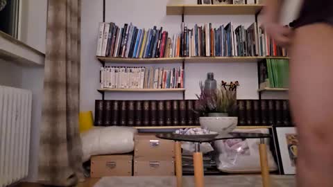 Julie online show from 03.17.26