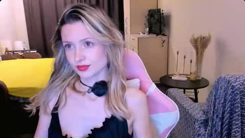 Julie online show from 02.04.26