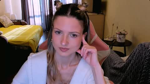 Julie online show from 02.20.26