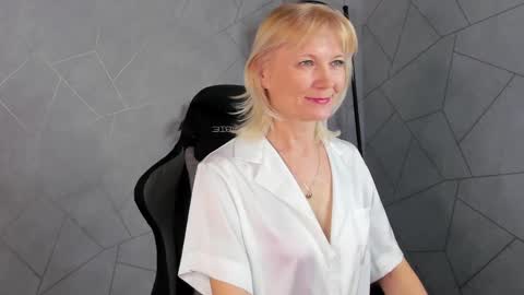 Snapshot of julie_lucasss chatting on 05.01.26 Julie Lucasss online show from 05.01.26