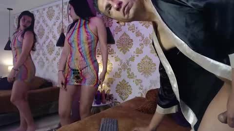 Snapshot of julie_tommy chatting on 01.10.25 Julie and Tommy. online show from 01.10.25