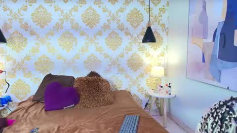 Snapshot of julie_tommy chatting on 01.29.25 Julie and Tommy. online show from 01.29.25