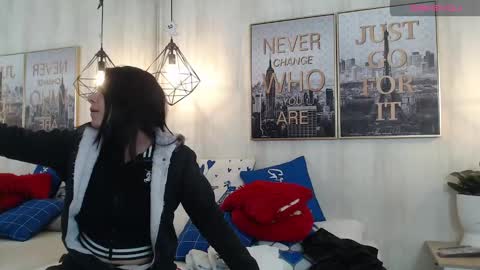 Snapshot of julie_tommy chatting on 02.13.25 Julie and Tommy. online show from 02.13.25