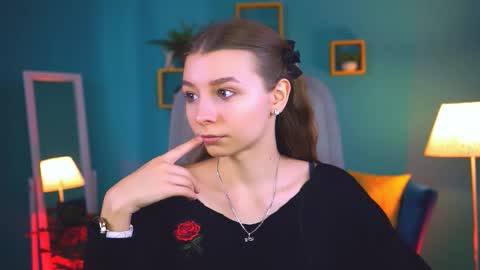 juliedaniel online show from 10.07.25