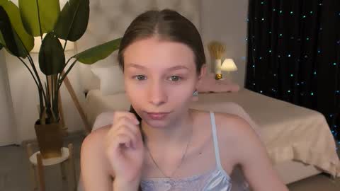 juliedaniel online show from 03.03.26