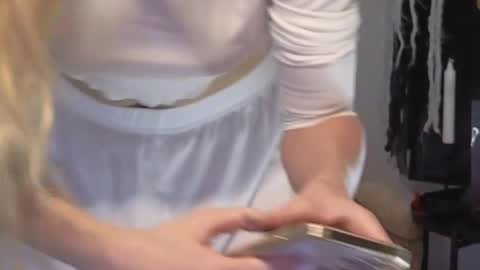 Julia online show from 10.25.25