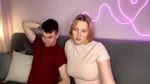 Julie and Thomas online show from 11.08.25