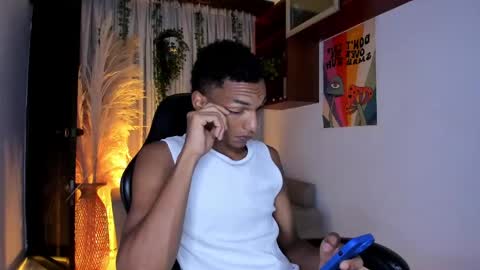 Snapshot of juliensaint_ chatting on 04.26.26 Julien online show from 04.26.26