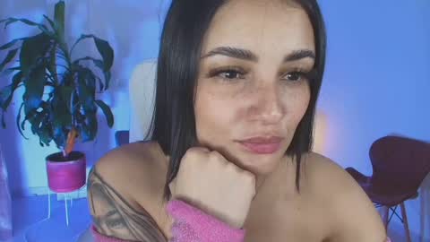 Snapshot of julieta92_ chatting on 06.01.26 Julieta92 online show from 06.01.26
