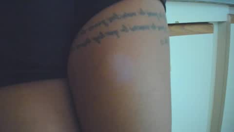 Juli online show from 12.18.25