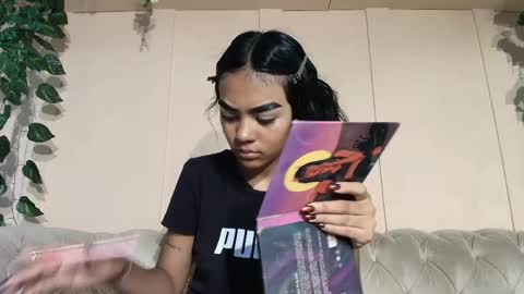 Snapshot of julieta_aguilar chatting on 04.26.26 Juli online show from 04.26.26