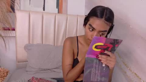 Snapshot of julieta_aguilar chatting on 05.09.26 Juli online show from 05.09.26