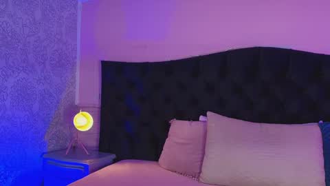 Snapshot of julieta_cortes__ chatting on 05.23.26 Julieta online show from 05.23.26