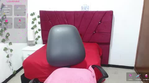 julieta_curvy69 online show from 09.19.25