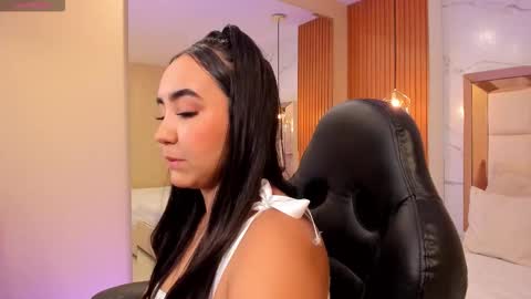 Snapshot of julieta_rose__ chatting on 02.03.26 online show from 02.03.26