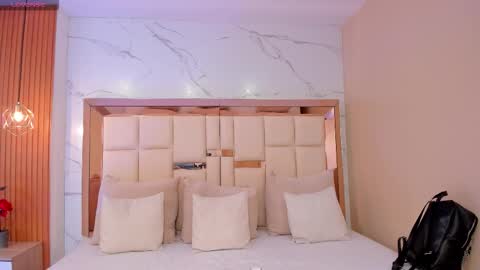 Snapshot of julieta_rose__ chatting on 02.19.26 online show from 02.19.26