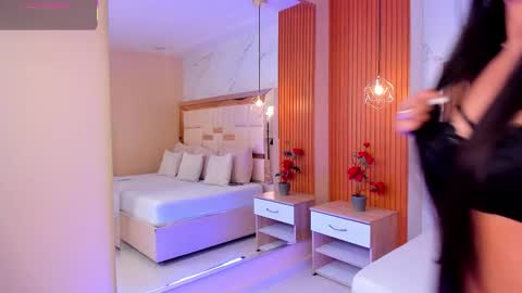     online show from 03.05.26