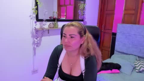julieta_star69 online show from 03.27.26