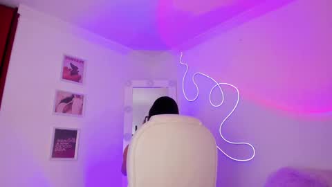 Snapshot of julietabomgv chatting on 03.02.25 julietabomgv online show from 03.02.25