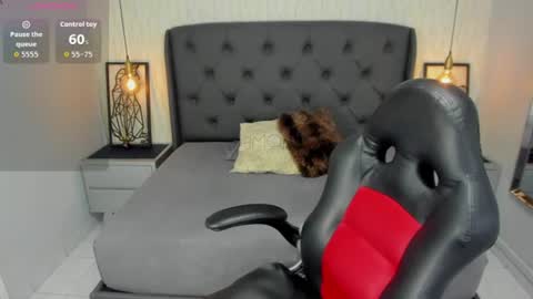Snapshot of julietabonet chatting on 06.25.26 JULI online show from 06.25.26