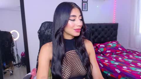 Julieta online show from 11.05.25