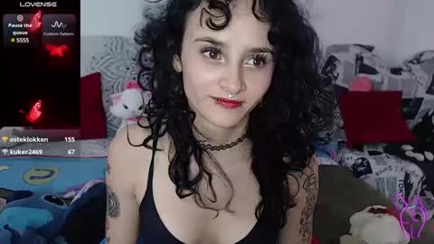 Snapshot of julietajaguar chatting on 02.04.25 Julieta Jaguar online show from 02.04.25