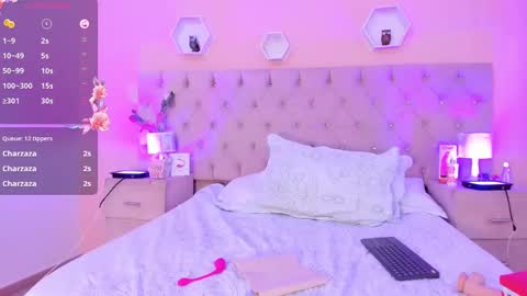 julietakane online show from 03.08.25