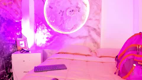 julietakane online show from 02.25.26