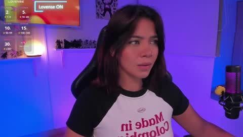 Snapshot of julietariverss chatting on 04.17.26 Julieta online show from 04.17.26
