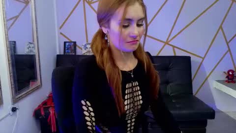 Snapshot of julietathdicapri chatting on 01.05.26 JULIANA online show from 01.05.26