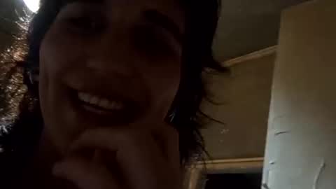 Snapshot of julietfranc28 chatting on 01.15.26 julietfranc28 online show from 01.15.26