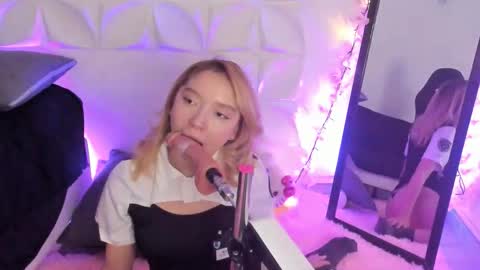 Julieth online show from 11.26.25