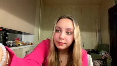 Mia online show from 10.19.25