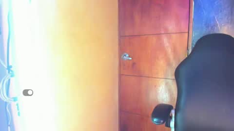   J U L L I E T A F O X   online show from 04.16.26