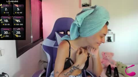 Snapshot of juliette_sweet05 chatting on 02.11.26 juliette online show from 02.11.26