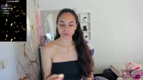 Snapshot of juliette_sweet05 chatting on 04.13.26 juliette online show from 04.13.26