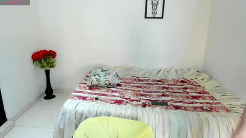 Juline Smith online show from 01.07.25