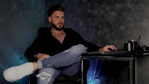 JULiUS   online show from 11.15.25