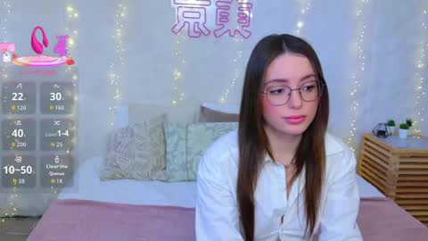 Snapshot of julliross chatting on 04.25.26 Julli online show from 04.25.26