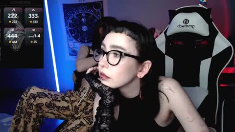 Baroness Von Cringe online show from 01.12.25