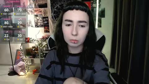 Baroness Von Cringe online show from 11.08.25