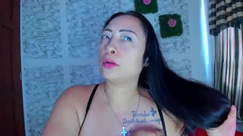 juliana online show from 04.16.26